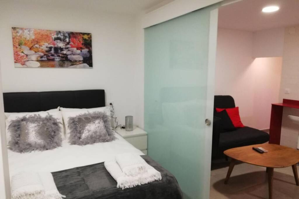 M1 Cool Loft 1 Min Walk To Metro 15 Min Center By Metro Apartmán Esplugues de Llobregat